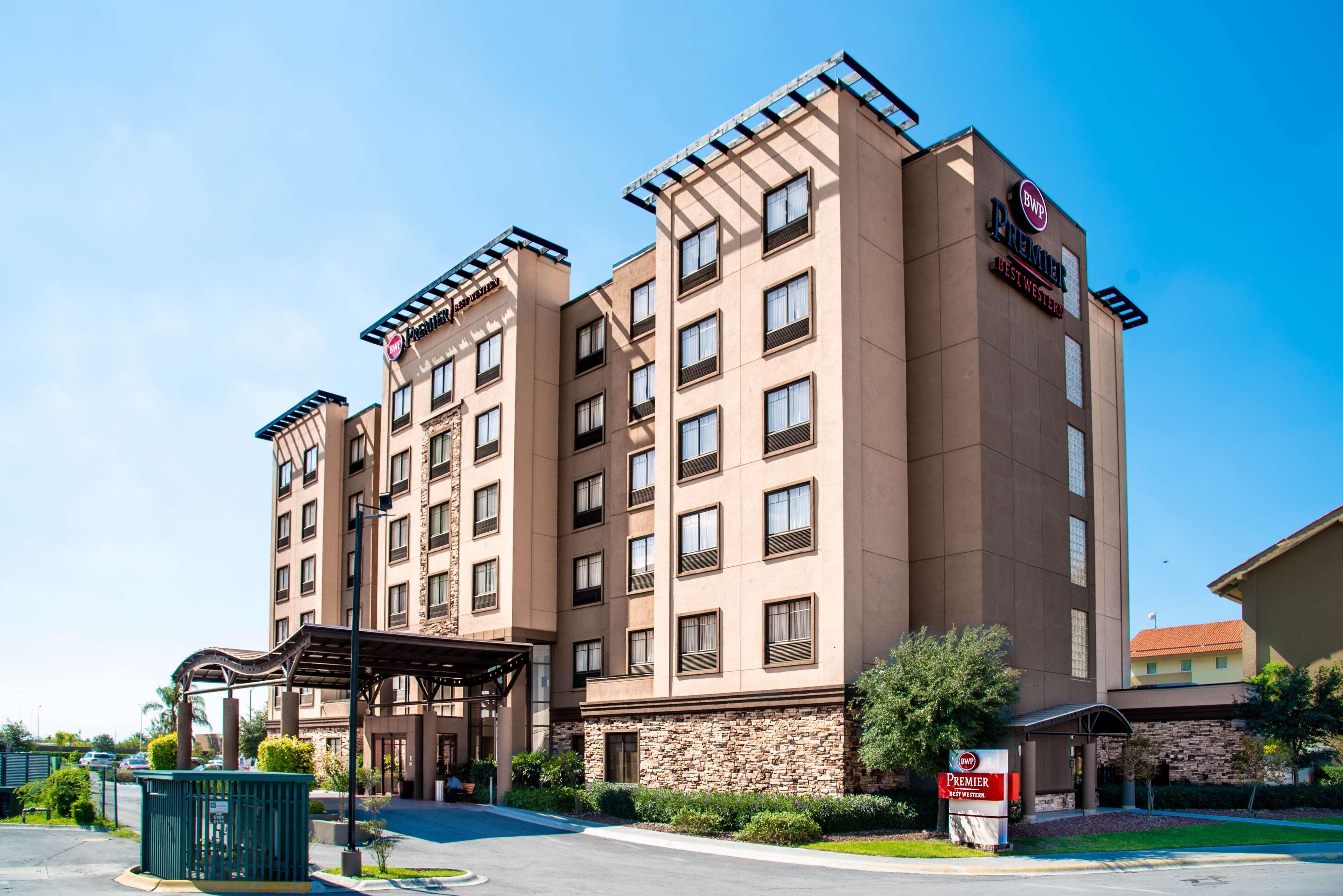 Best Western Premier Monterrey Aeropuerto Apodaca Екстериор снимка Hampton Inn & Suites San Antonio